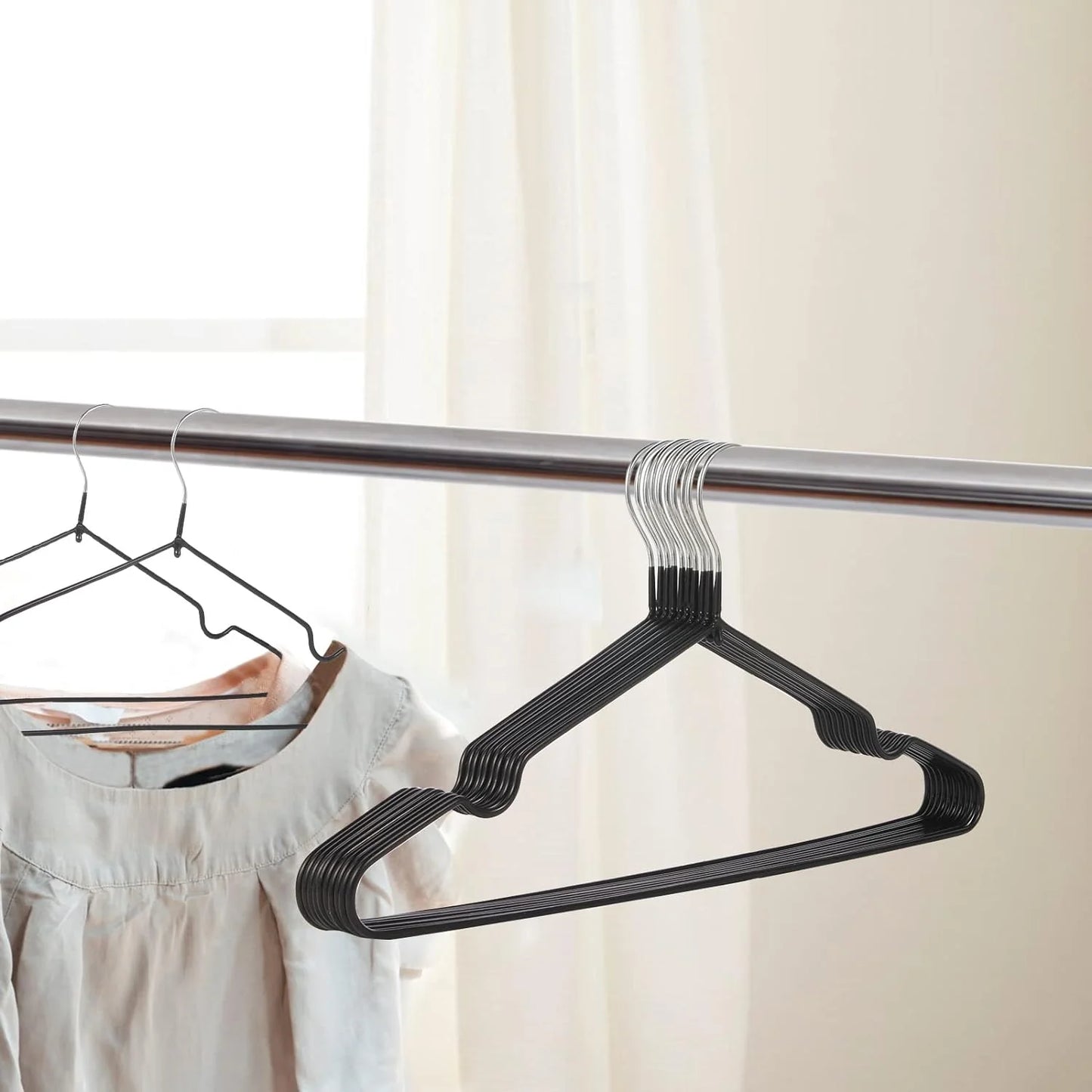 Miness Standard Black Non-Slip Sleek Metal Clothing Hangers [FREE-Click for details]